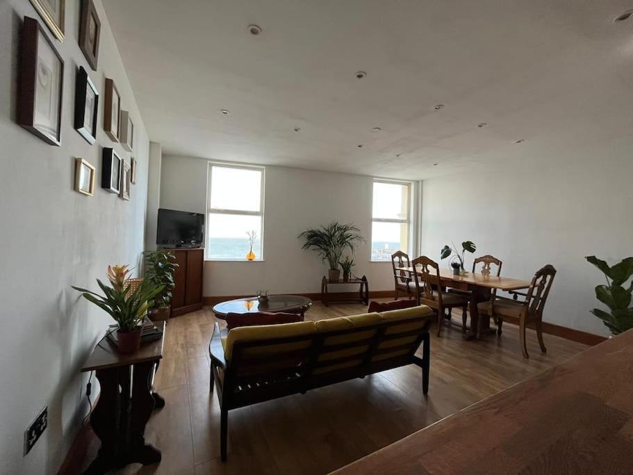 Margate Sea Front Apartment ภายนอก รูปภาพ