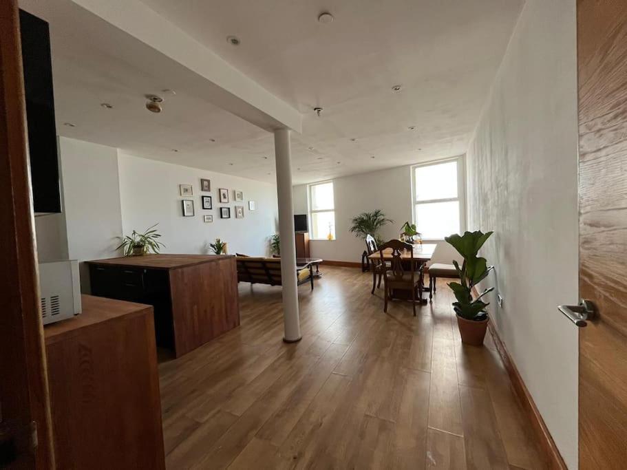 Margate Sea Front Apartment ภายนอก รูปภาพ